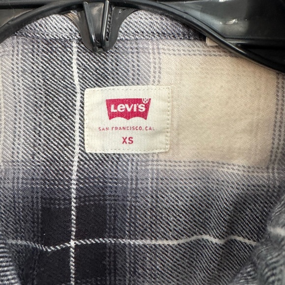 Levi’s Women’s Kenna Menswear Shirt in Veronica Plaid Caviar Sz XS - Picture 4 of 7